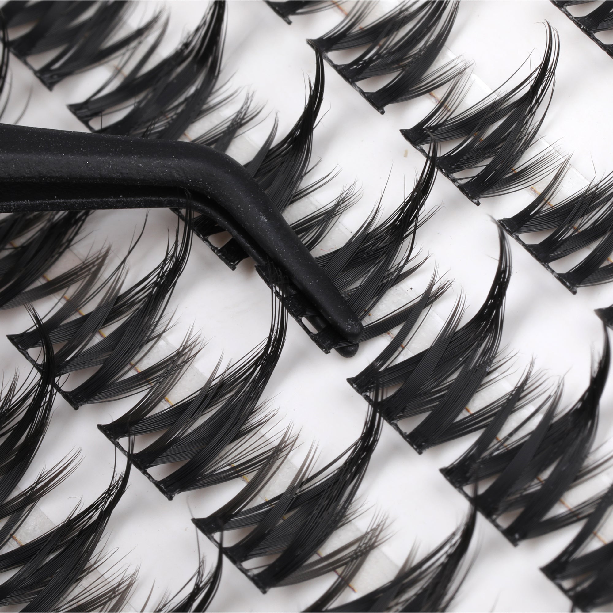 OKAYLOVE® Vixen Eyelash Clusters Kit